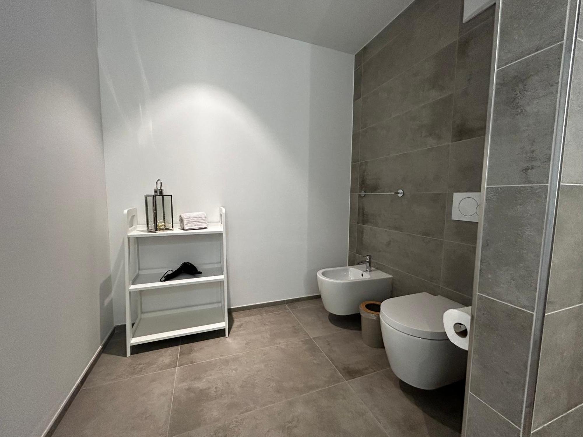 Family Apartment, Near The Beach Whit Private Park Locarno Exterior foto