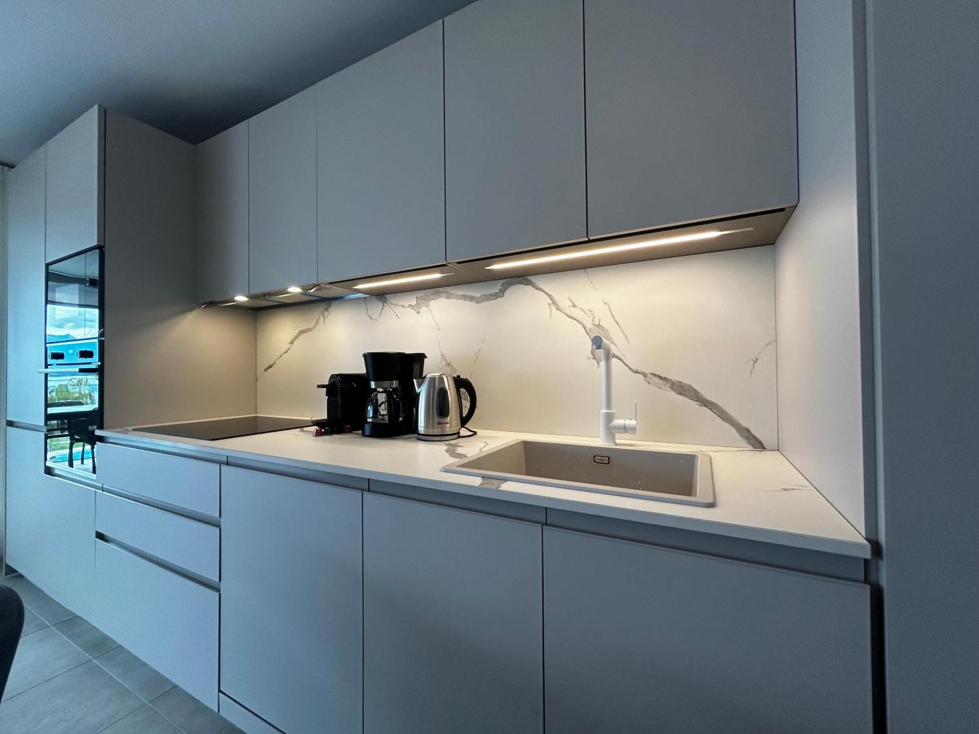 Family Apartment, Near The Beach Whit Private Park Locarno Exterior foto