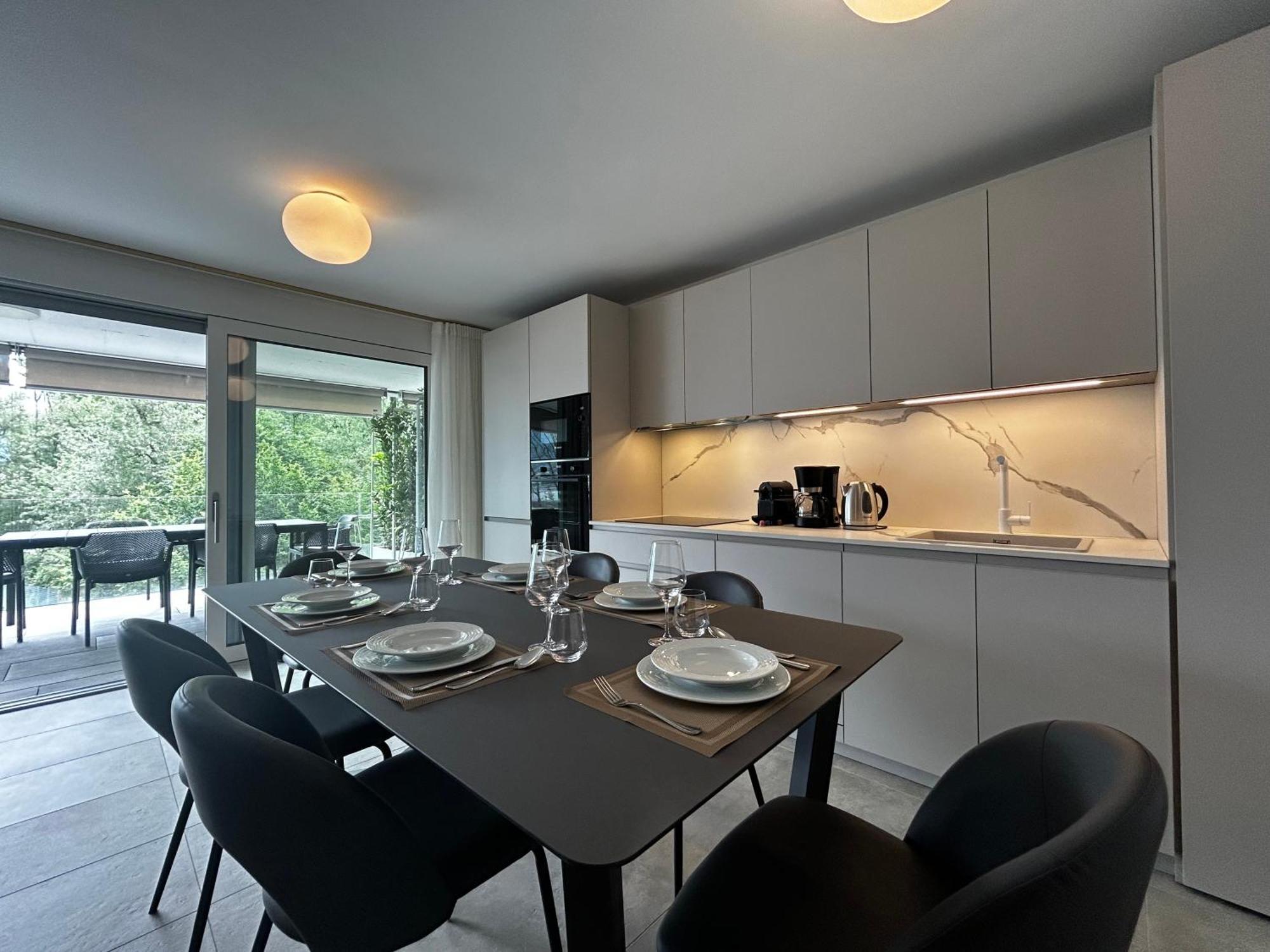Family Apartment, Near The Beach Whit Private Park Locarno Exterior foto