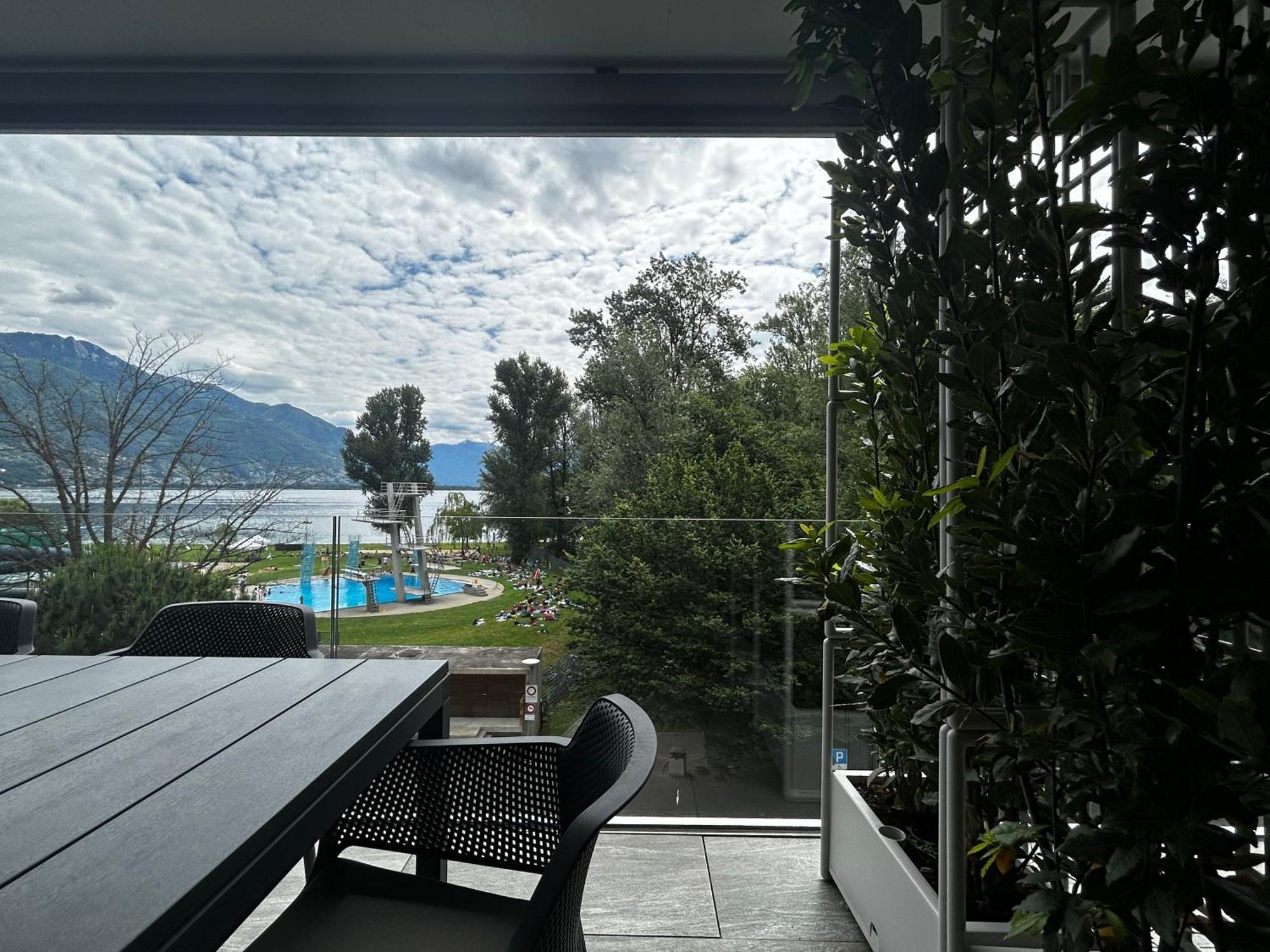Family Apartment, Near The Beach Whit Private Park Locarno Exterior foto